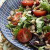 Cashew stukjes ongebrand (bio) in salade