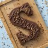 Chocoladeletter S roomvulling (200 gram) van dichtbij