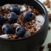 Granola Belgian chocolate met blauwe bessen