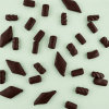 Chocolade spekjes puur los over de achtergrond
