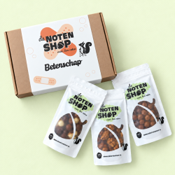 Geschenkpakket chocolade beterschap met drie zakjes chocolade en cadeaubox