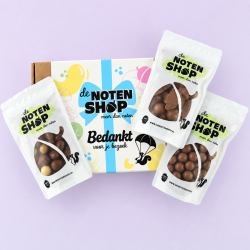 Geschenkpakket chocolade ‘Bedankt’ met drie zakjes chocolade