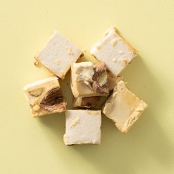 Soft nougat met kaneelamandelen