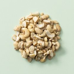 Cashewnoten stukjes