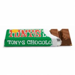 Tony's Chocolonely melk hazelnoot klein open