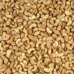 Geroosterde cashewnoten met knoflook en rozemarijn