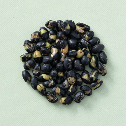 Zwarte sojabonen geroosterd
