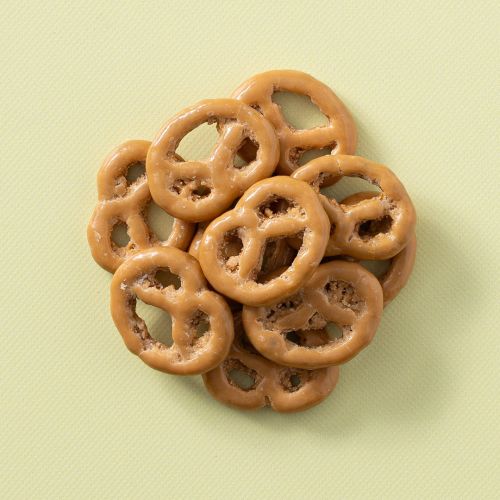 Chocolade pretzels karamel / zeezout in een rondje