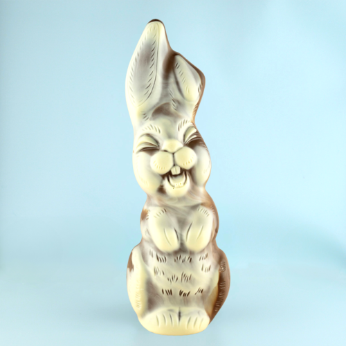 Chocolade paashaas (hol) melk / wit (650 gram) Chocolade paashaas (hol) melk / wit (650 gram)