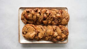 Brown butter cookies met pecannoten Brown butter cookies met pecannoten