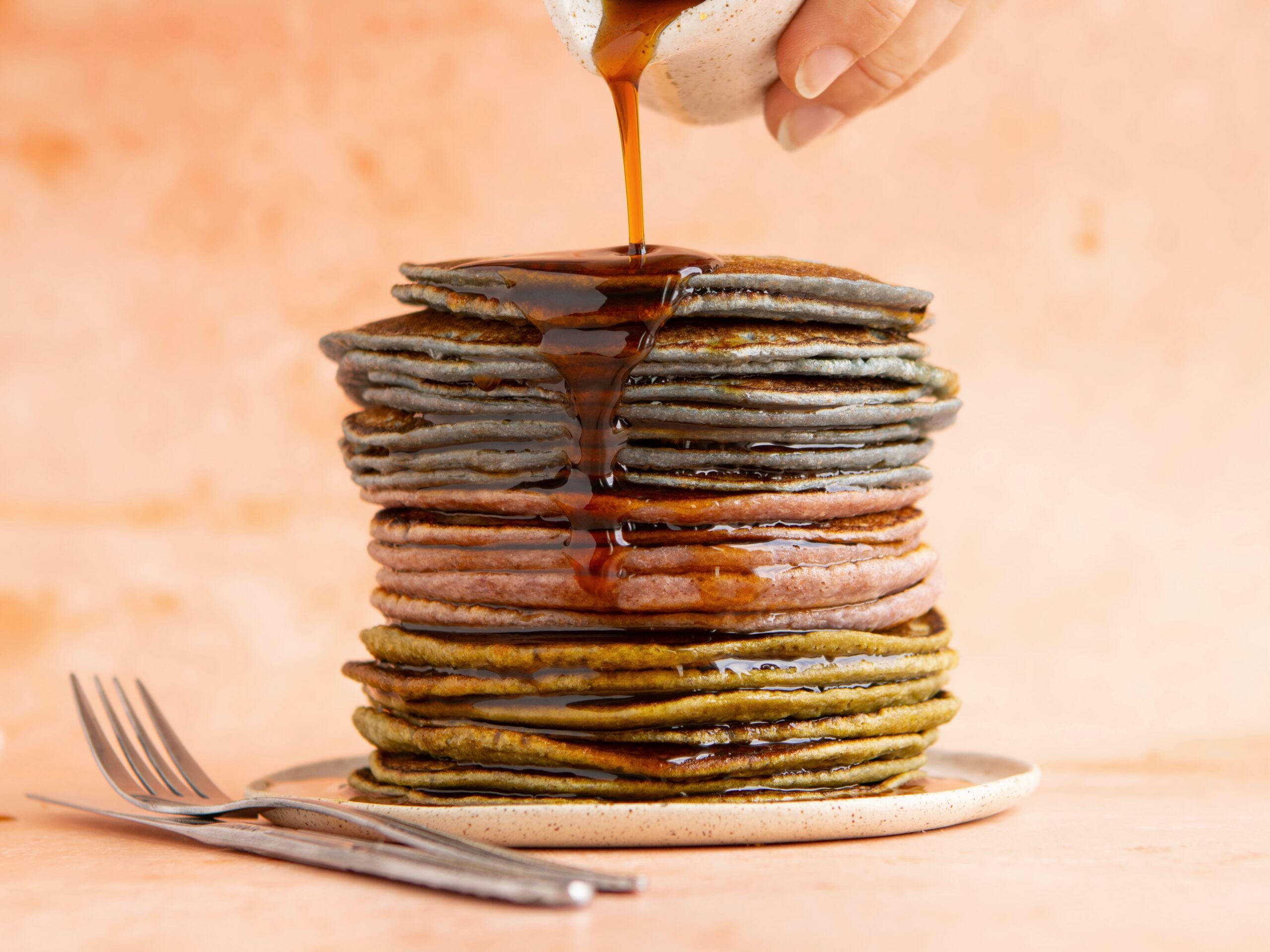 Natuurlijk gekleurde pannenkoekjes Natuurlijk gekleurde pannenkoekjes
