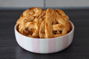 Appelkoeken met spijs en kaneel