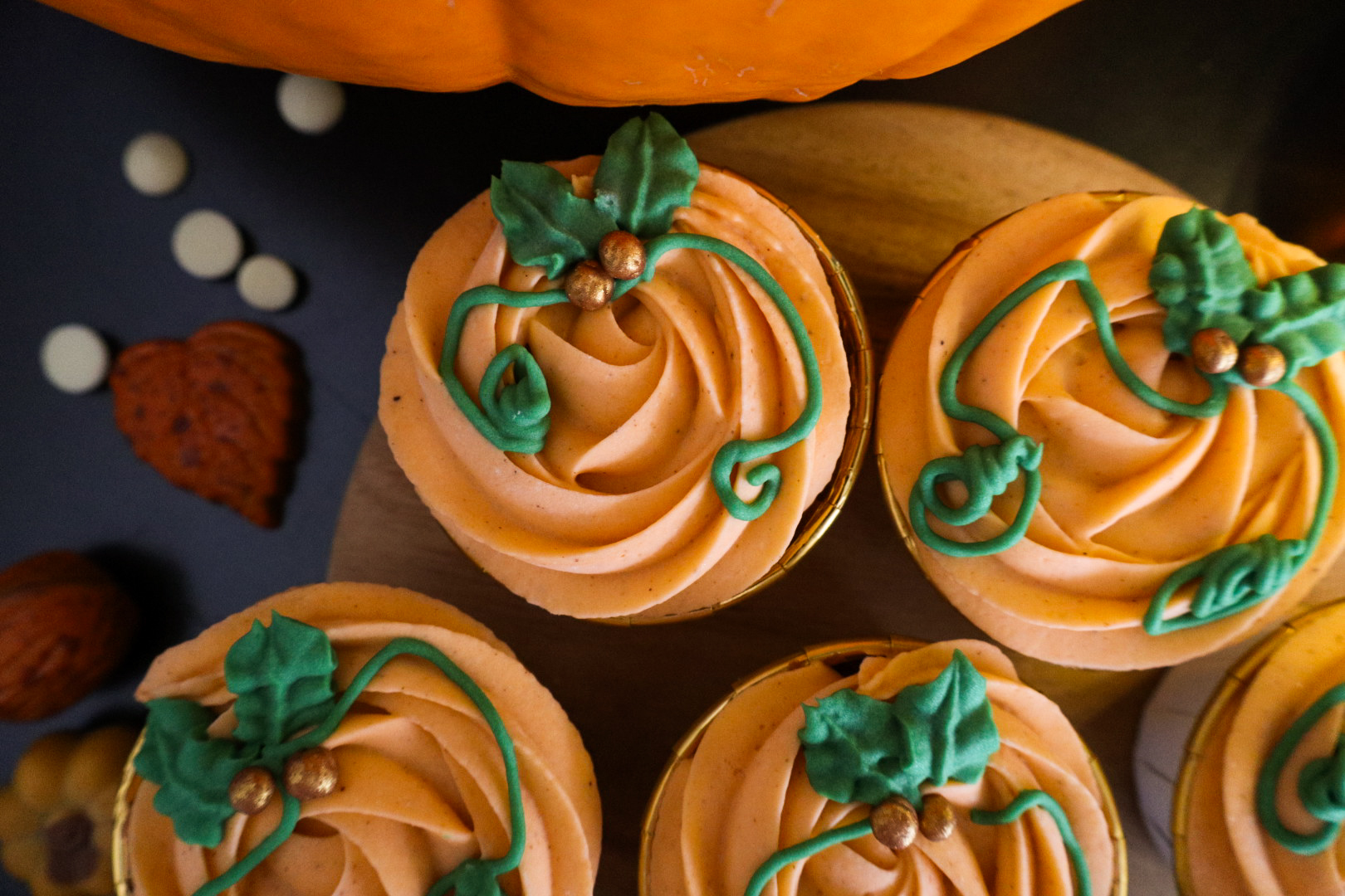 Pumpkin Spice muffins met witte chocoladeganache Pumpkin Spice muffins met witte chocoladeganache